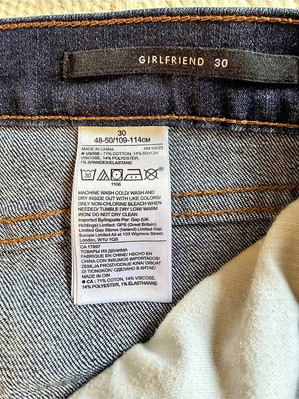 Banana Republic Girlfriend Straight Leg Jeans Blue Waist 30 Like New - Picture 4 of 4